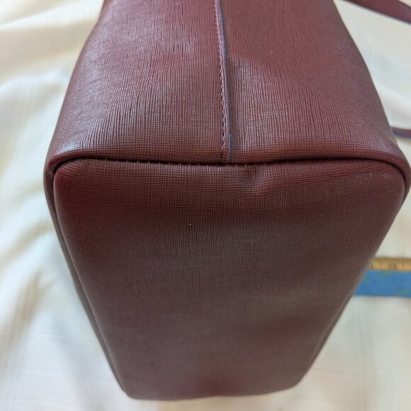 OSCAR DE LA RENTA - Picture 9 of 10